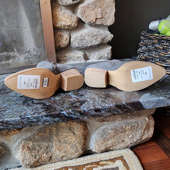 NWT Dolce Vita Gray Suede Zip-Up Slip-In Booties Size 8 - Picture 11 of 15